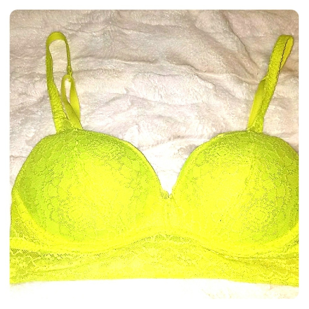 PINK Cutest ever yellow and pink sports bra!
